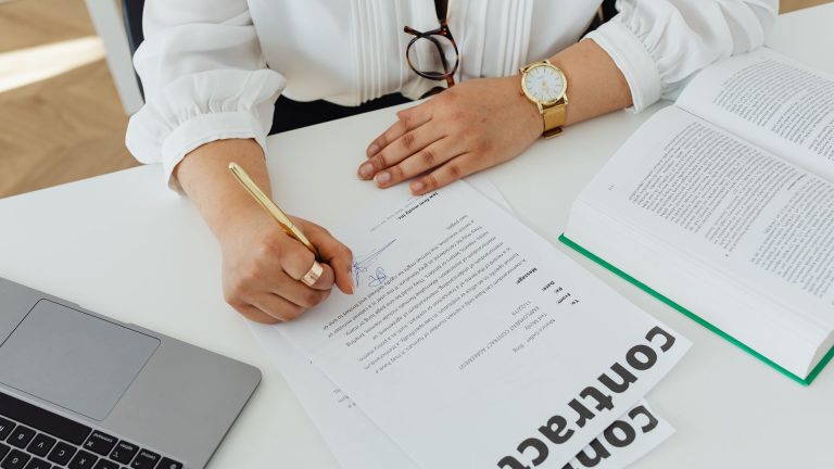 Souscrire rapidement une assurance RC professionnelle en ligne